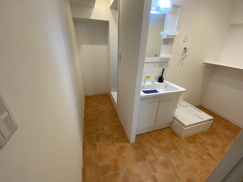 創建企画株式会社